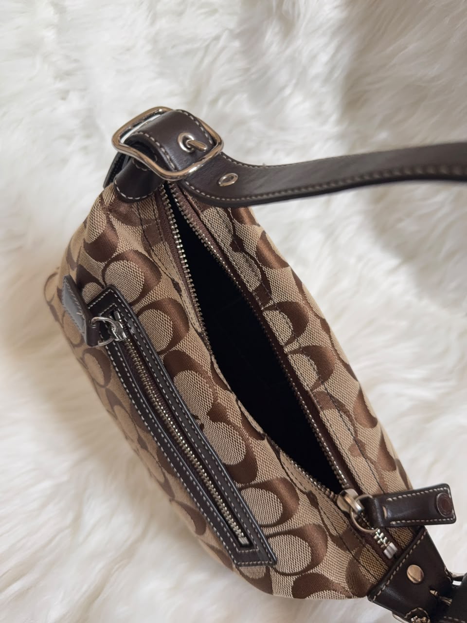 Coach Soft Signature Demi Baguette