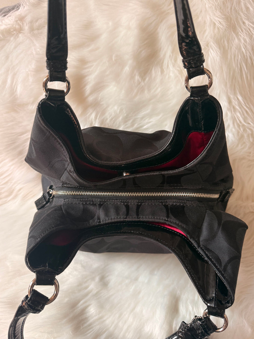 Vintage Coach Madison Black Hobo Opt Art Signature Canvas